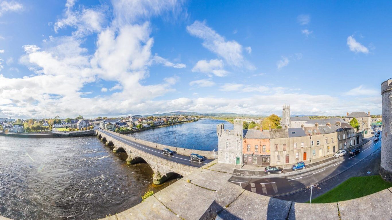 River Shannon & Thomond Bridge