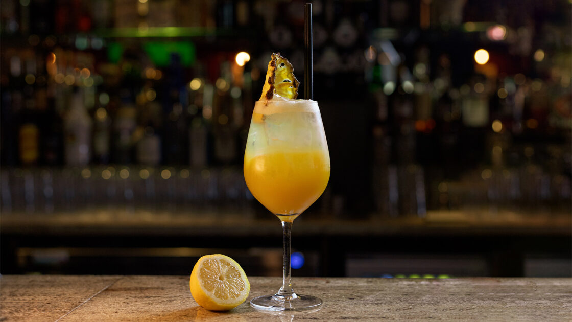 Cocktail-Off-the-Bone
