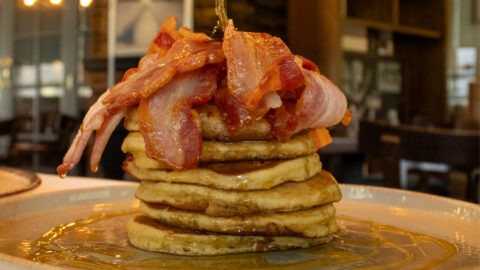 Brunch Green Light Caf&eacute;